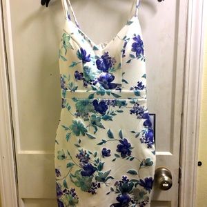 Macy’s dress got it brand new never worn